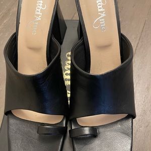 Beautiful leather mules brand new, never worn, tags on with box